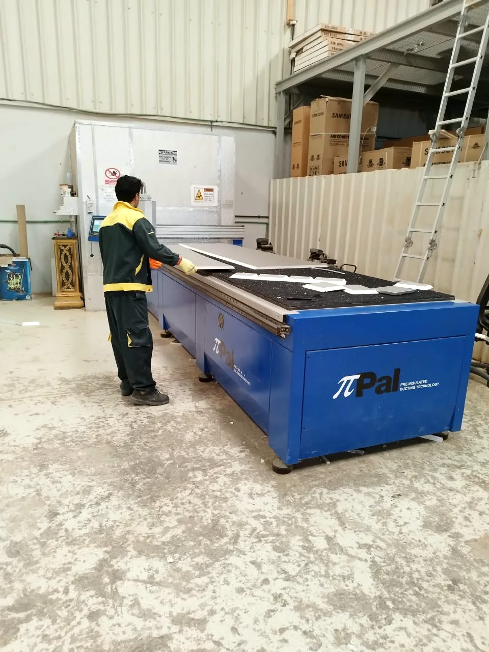 Mecamac operator running the Kingspan-authorised PiPal CNC line at Al Misfah, Muscat