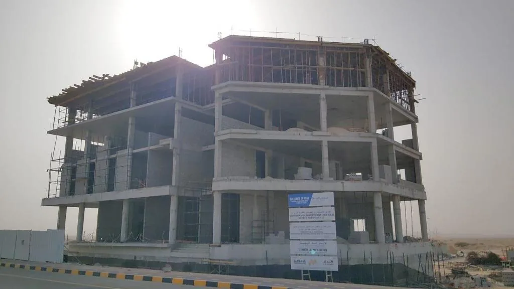 Squadra office building, Duqm — bare concrete structure during construction