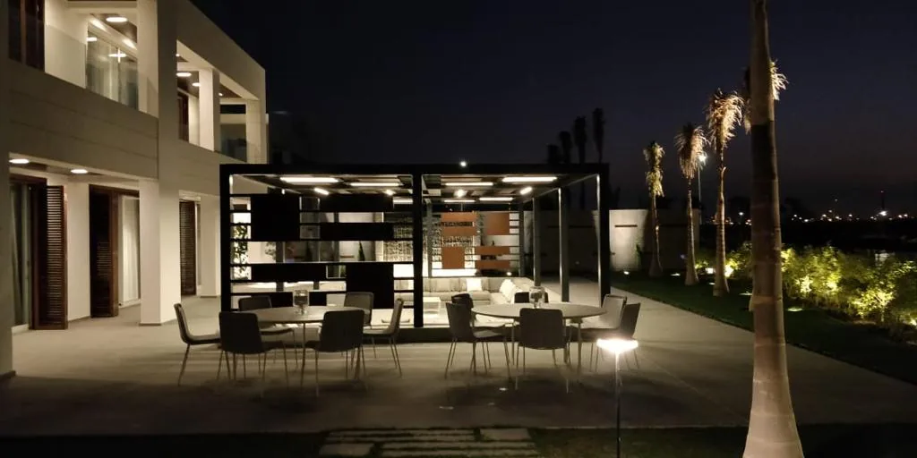 Garden path lighting with bollards — private villa, Muscat